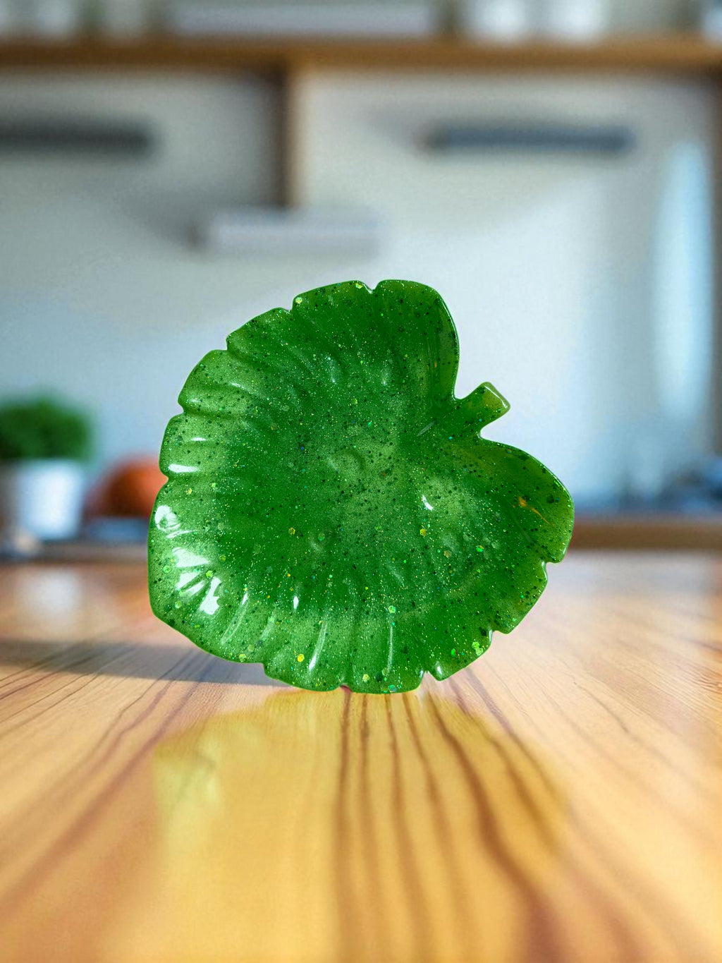 Handmade Green Leaf Trinket Dish – Resin Monstera Tray for Rings, Jewelry, Crystals & Decor